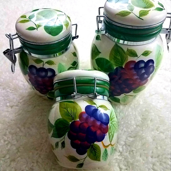 Williams Sonoma Other - 3-Classic Sakura Sonoma Locking Lid Canisters